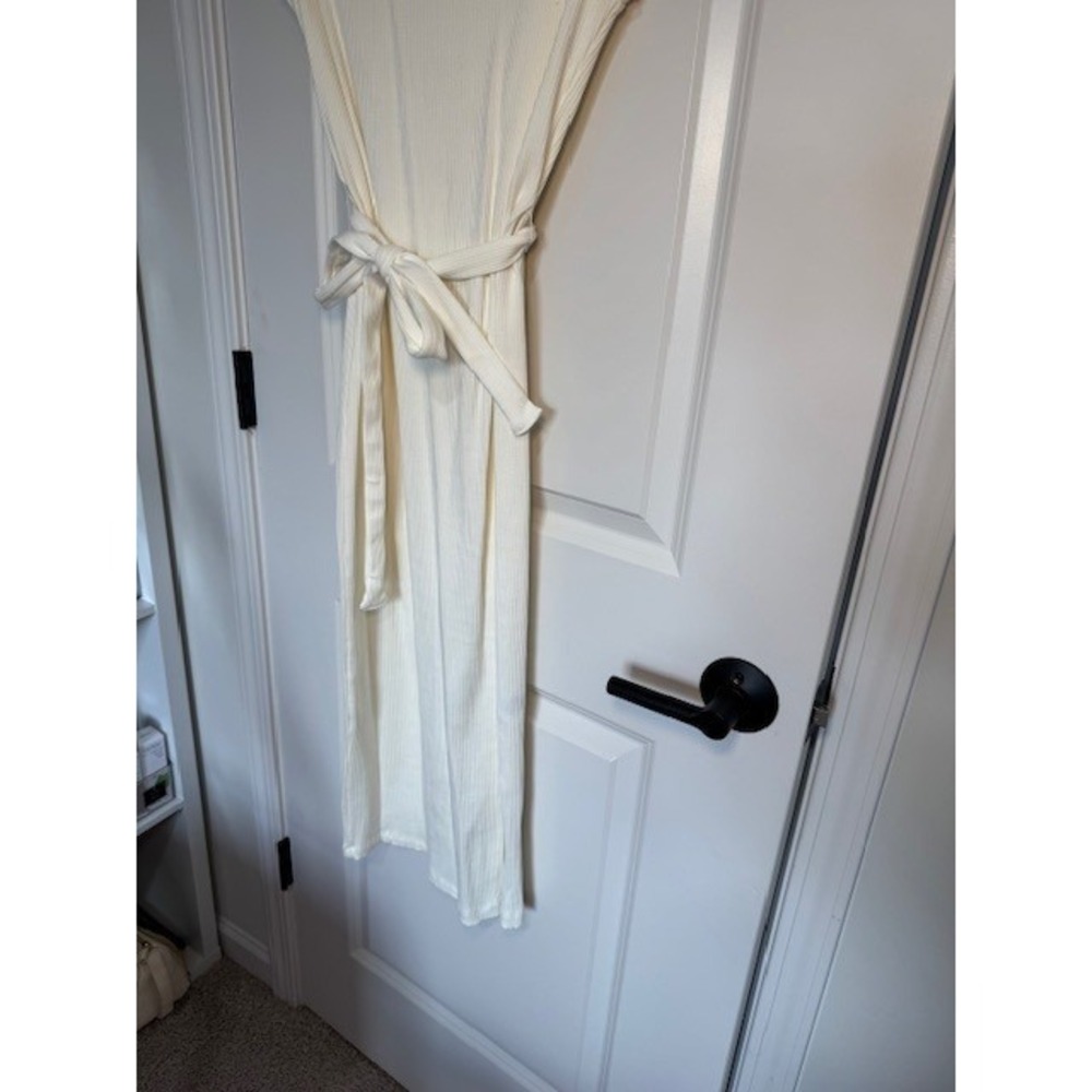 Alya Ribbed Knit Midi Dress Sleeveless Cream Casual w/ Belt Size M‎ - Picture 3 of 7